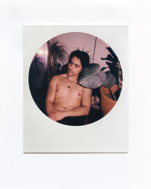 Apolo Gomez, Polaroid of José