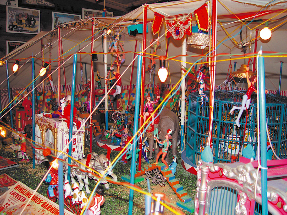 An expansive circus scene in miniature at the Tinkertown Museum.