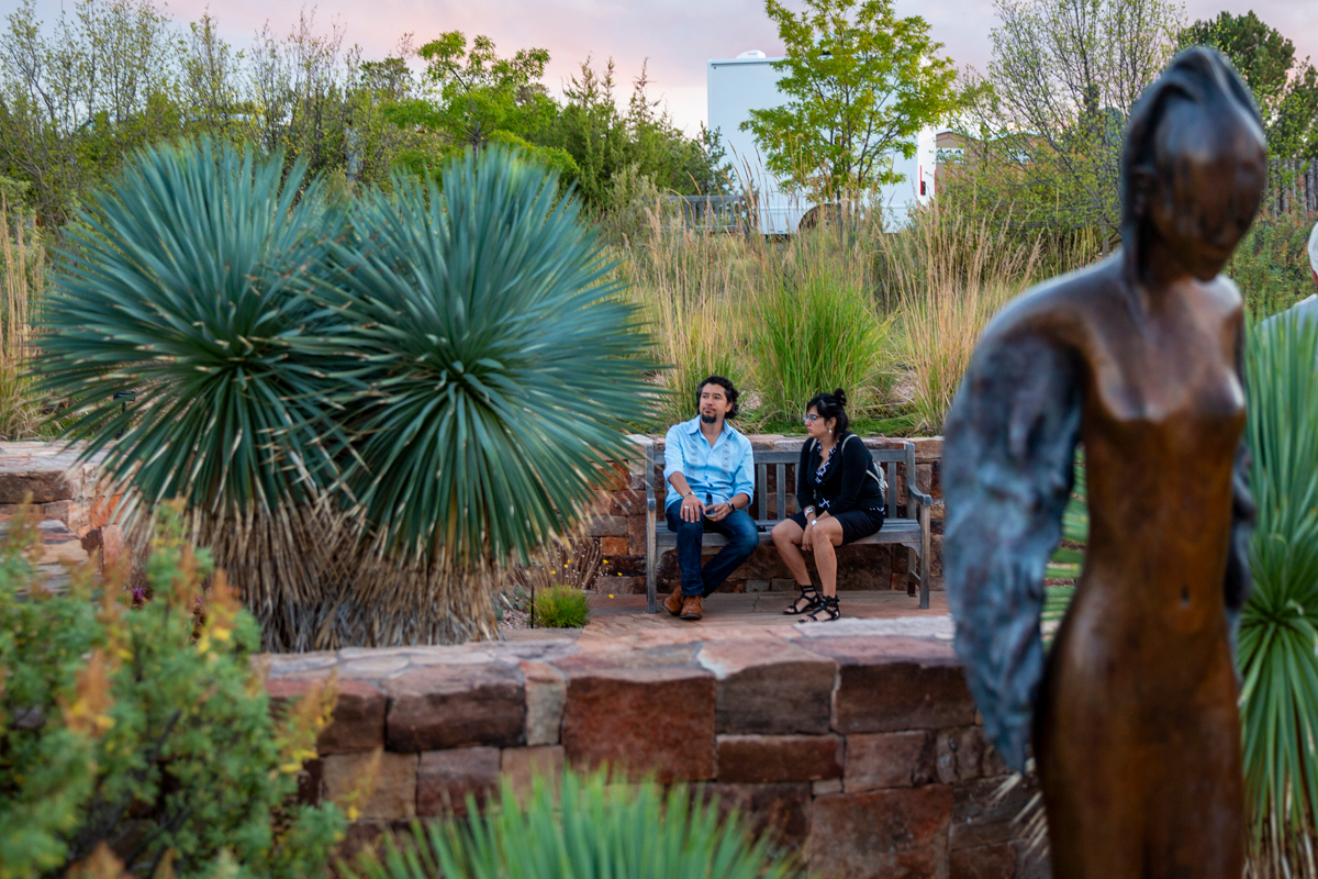 Visitors at the Santa Fe Botanical Garden. Guide to contemporary art in Southwest Botanical Gardens.