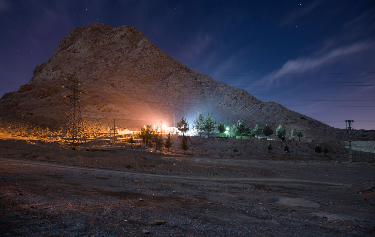 Photo of a roadside by Vahid Valikhani.