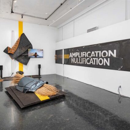 Johannes Barfield, My Eyes Due See, installation view