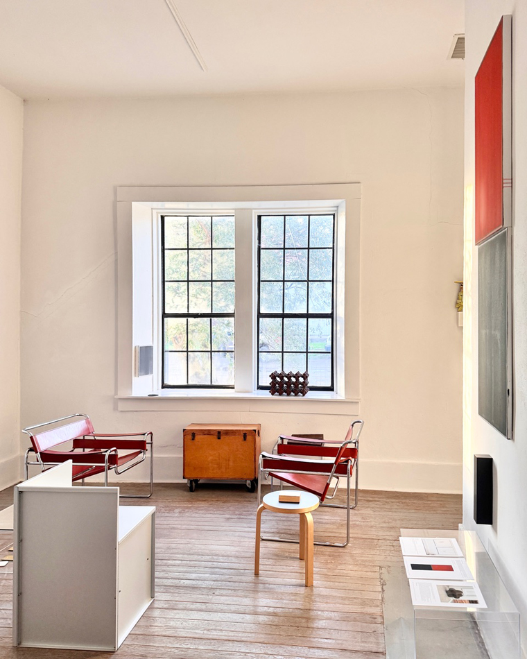 Exhibitions 2D in Marfa, Texas.