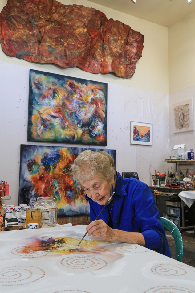 Portrait of Arizona-based artist Beth Ames Swartz.