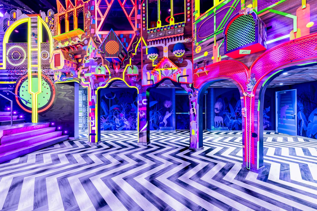 Meow Wolf, Grapevine, TX, Neon Kingdom.