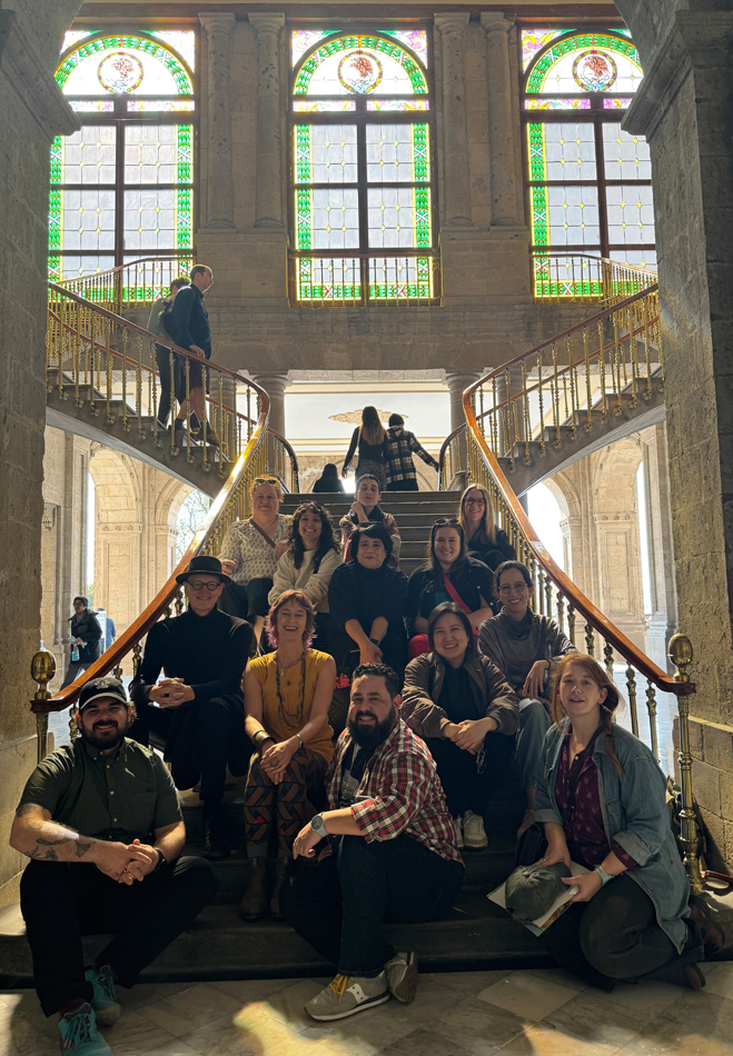Peter Hay of ProArtes México leading the binational organization's CDMX Art Trip.