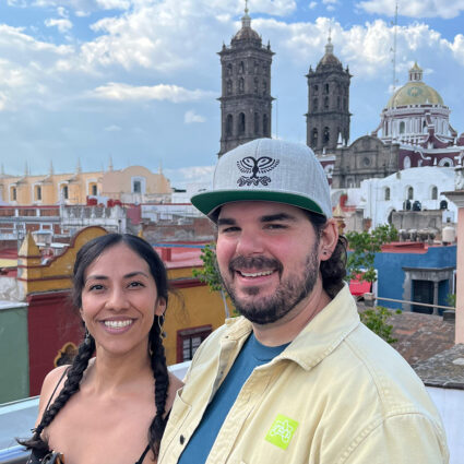 Portrait of Stephanie García and Peter Hay, cofounders of ProArtes México.